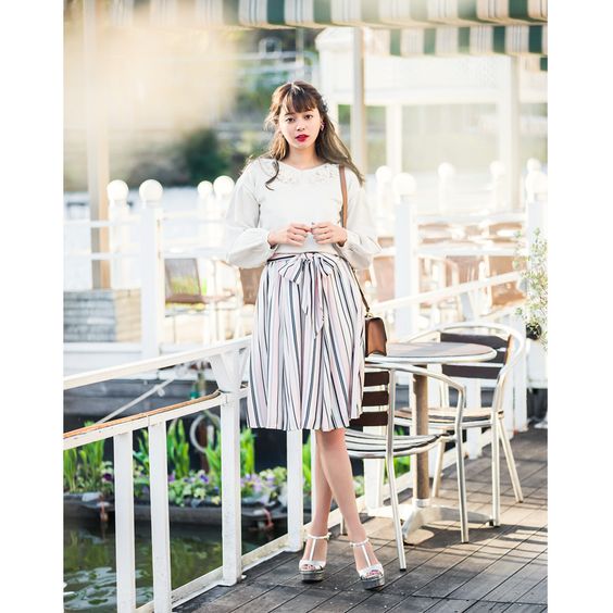 直條紋裙子 　裙子穿搭